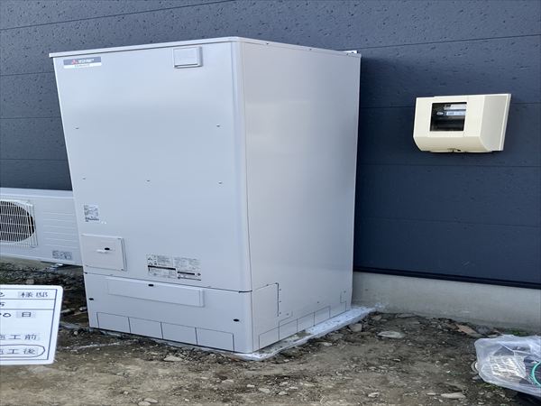 <br />
<b>Warning</b>:  Undefined variable $works_img52 in <b>/home/loc2021/loc-on.org/public_html/sungel/wp-content/themes/ascend_premium_child/single-single-works.php</b> on line <b>65</b><br />
<br />
<b>Warning</b>:  Trying to access array offset on null in <b>/home/loc2021/loc-on.org/public_html/sungel/wp-content/themes/ascend_premium_child/single-single-works.php</b> on line <b>65</b><br />
